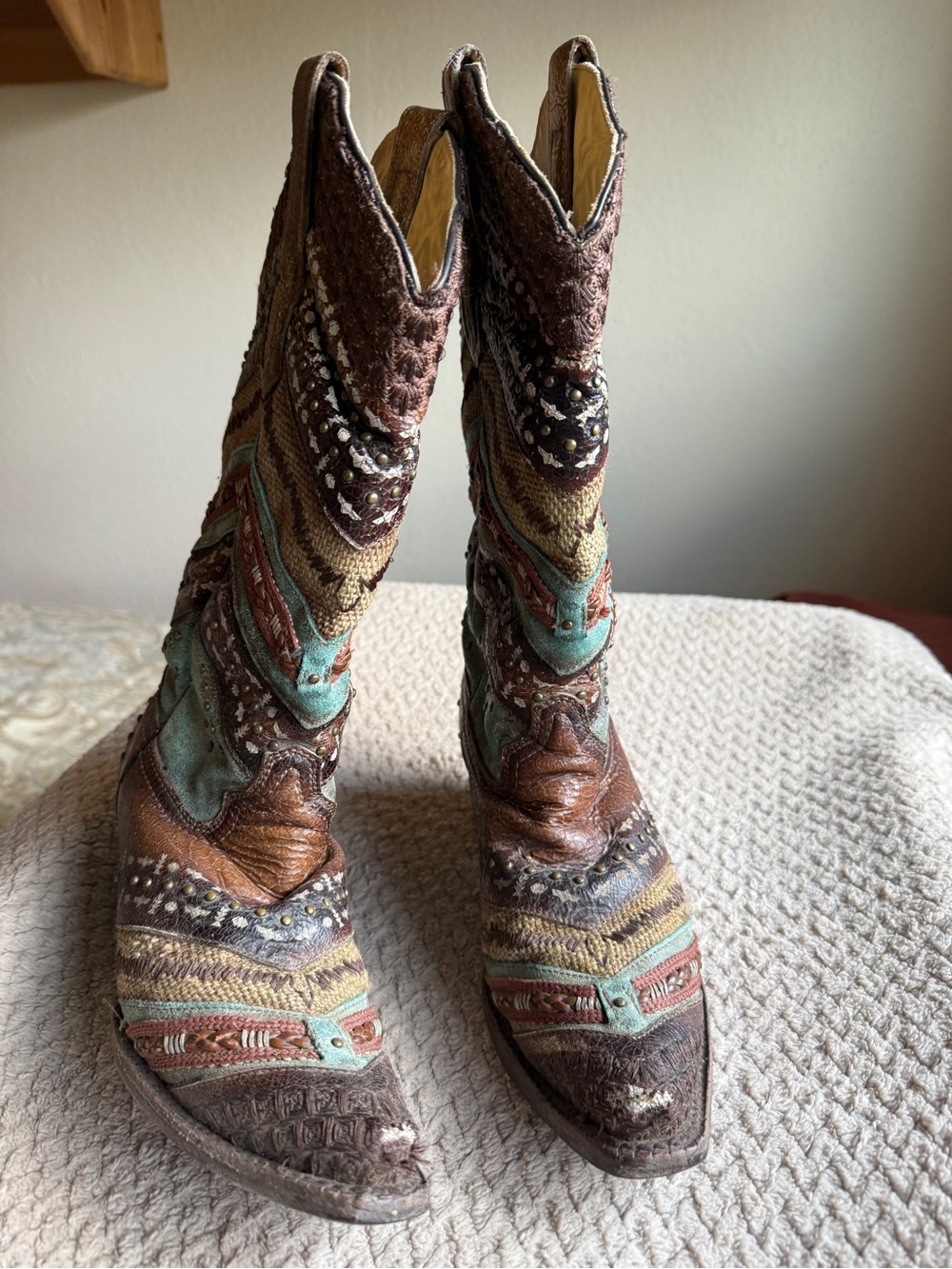 Women’s Multicolor Lace-Up Western Boots - Brown & Aqua